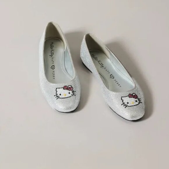Hello Kitty x Katy Perry Crystal Ballet Flat (Silver) Brand New, Size 7. - Picture 4 of 4